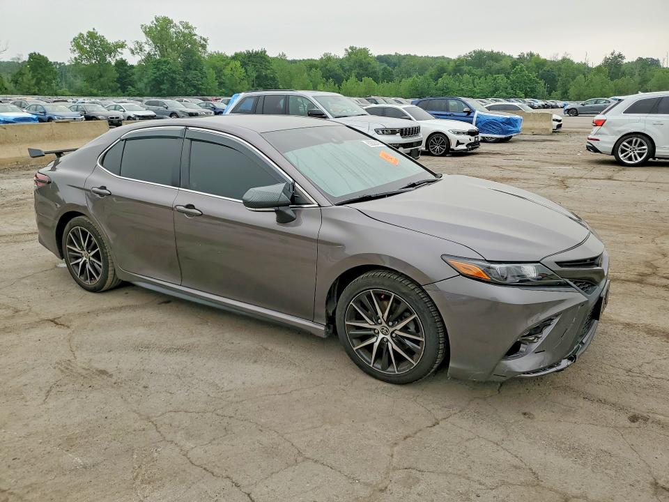 Продаж на аукціоні авто 2022 Toyota Camry, vin: 4T1G11AK8NU682400, номер лоту: 60833416