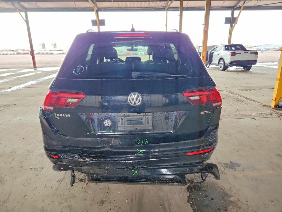 Продажа на аукционе авто 2021 Volkswagen Tiguan, vin: 3VV2B7AX5MM106665, номер лота: 61764176
