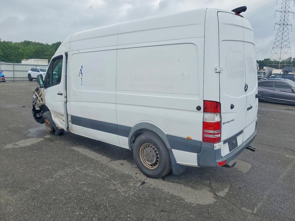 59670186 :رقم المزاد ، WD3PE7CD3HP567503 vin ، 2017 Mercedes-benz Sprinter مزاد بيع