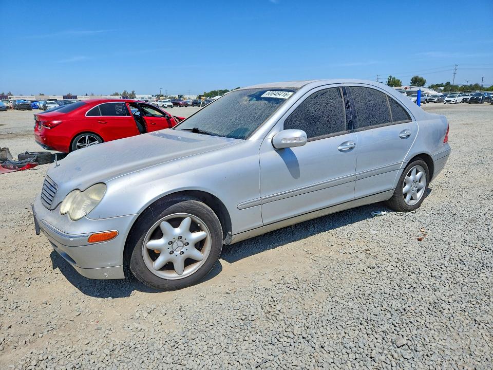 2003 Mercedes-benz C მანქანა იყიდება აუქციონზე, vin: WDBRF61JX3F330003, აუქციონის ნომერი: 60646416