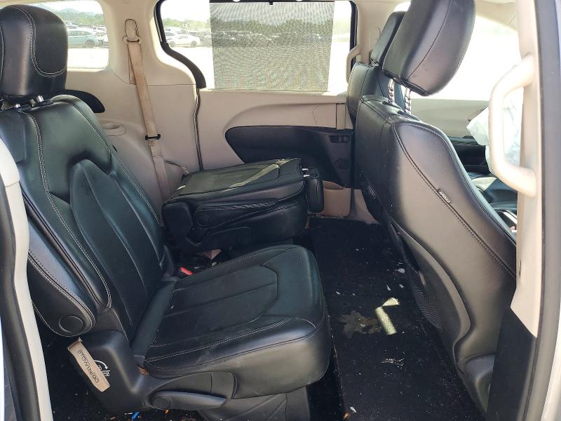 61428746 :رقم المزاد ، 2C4RC1DG0LR265698 vin ، 2020 Chrysler Voyager مزاد بيع