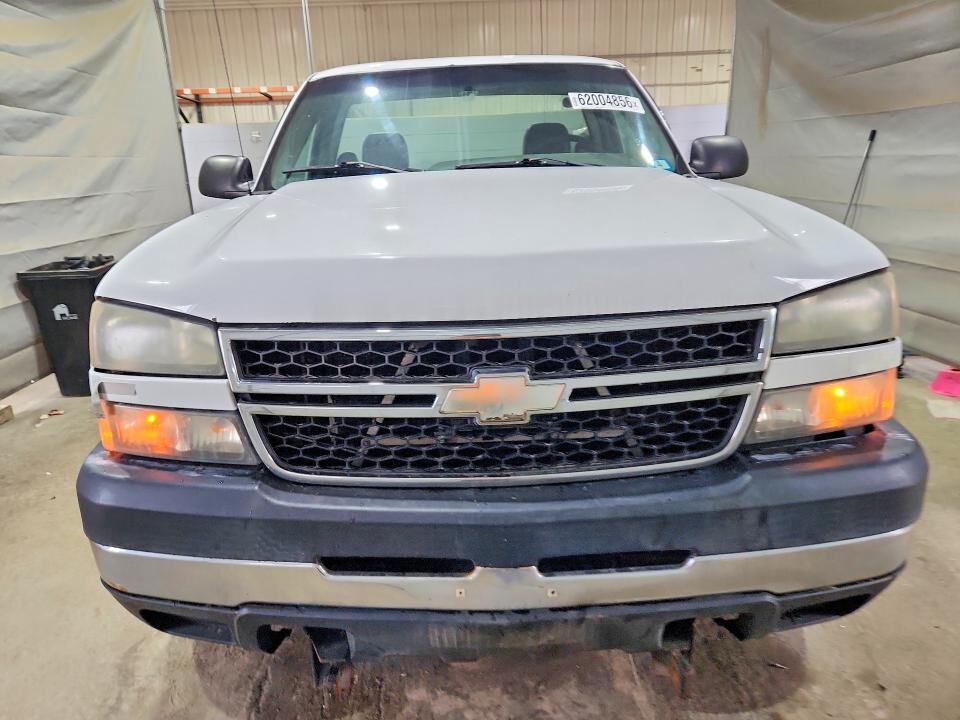 62004856 :رقم المزاد ، 1GBHK34U86E133214 vin ، 2006 Chevrolet Silverado مزاد بيع