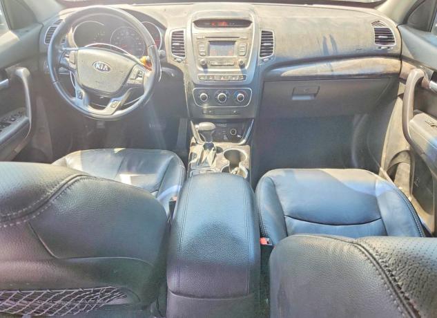 59071806 :رقم المزاد ، 5XYKT3A61FG662290 vin ، 2015 Kia Sorento مزاد بيع