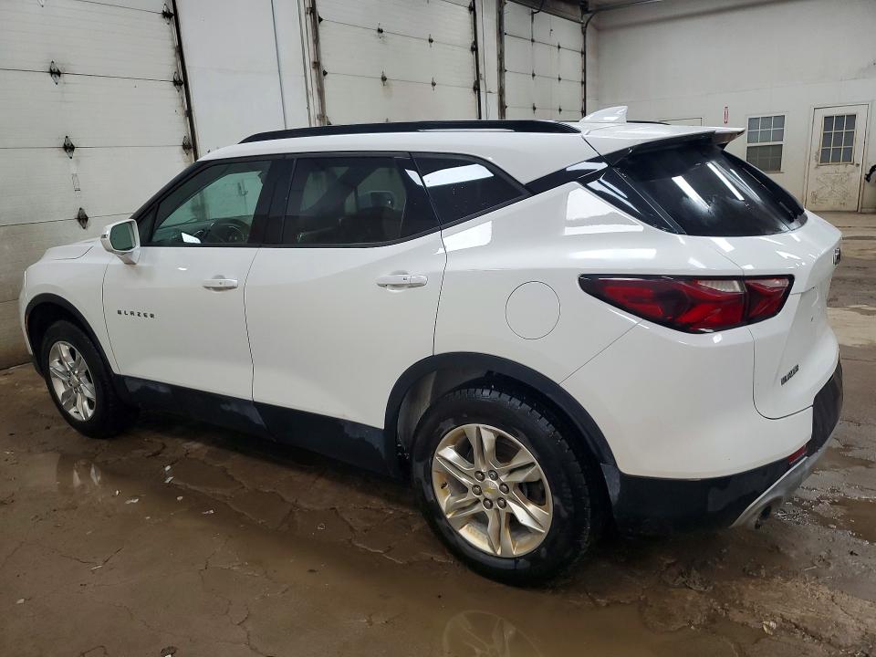 61737286 :رقم المزاد ، 3GNKBBRA8LS532966 vin ، 2020 Chevrolet Blazer مزاد بيع