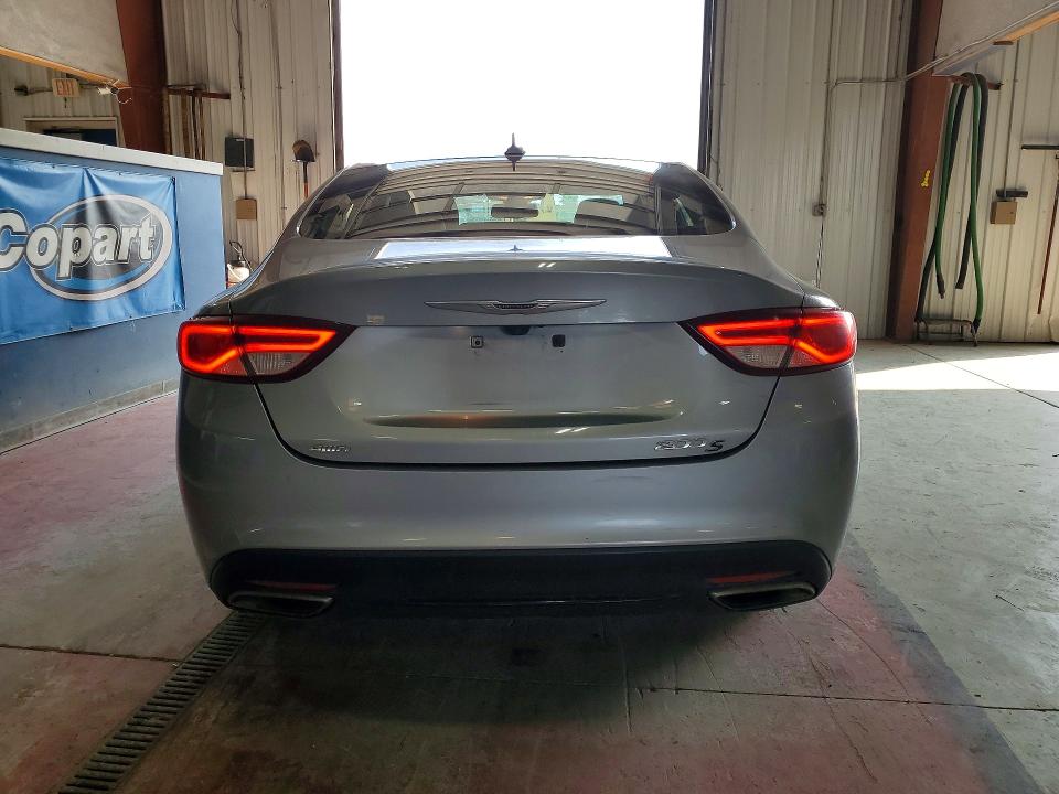60630006 :رقم المزاد ، 1C3CCCDG4FN624140 vin ، 2015 Chrysler 200 مزاد بيع