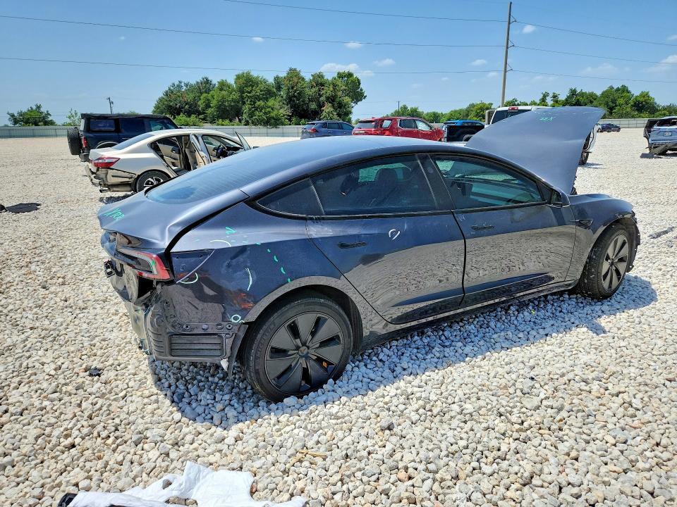 61541686 :رقم المزاد ، 5YJ3E1EA1SF010434 vin ، 2025 Tesla Model 3 مزاد بيع