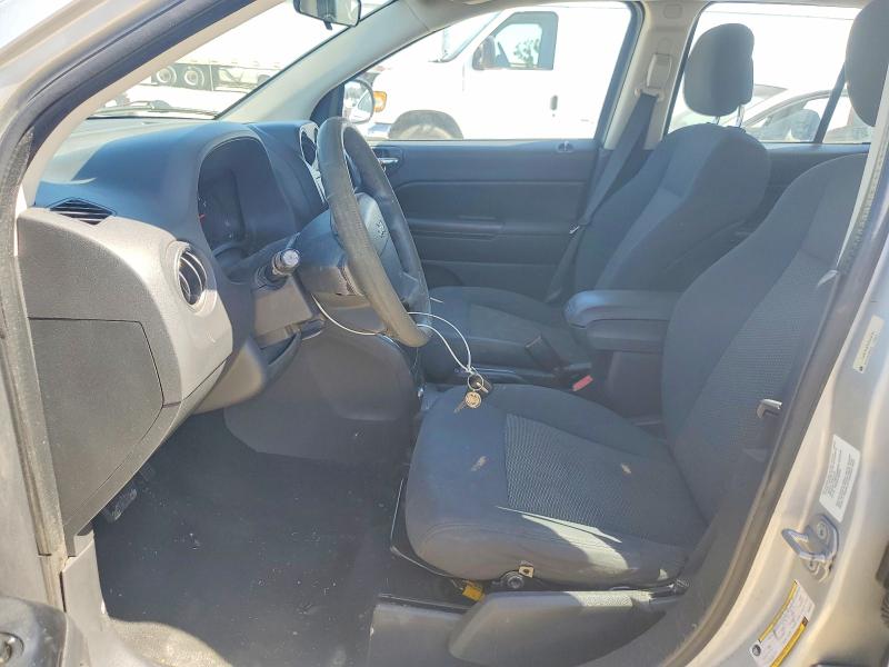 58488396 :رقم المزاد ، 1J4NT4FBXAD558391 vin ، 2010 Jeep Compass مزاد بيع