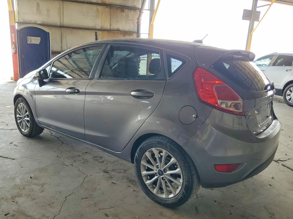 60697596 :رقم المزاد ، 3FADP4EJ9EM182989 vin ، 2014 Ford Fiesta مزاد بيع