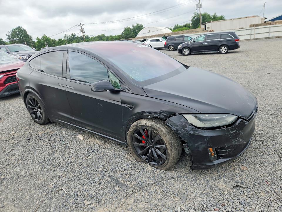 61947616 :رقم المزاد ، 5YJXCDE24LF298677 vin ، 2020 Tesla Model X مزاد بيع