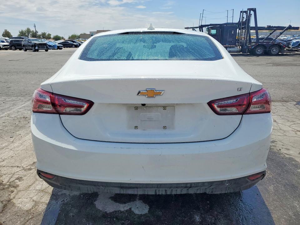 61530916 :رقم المزاد ، 1G1ZD5ST6NF117434 vin ، 2022 Chevrolet Malibu مزاد بيع