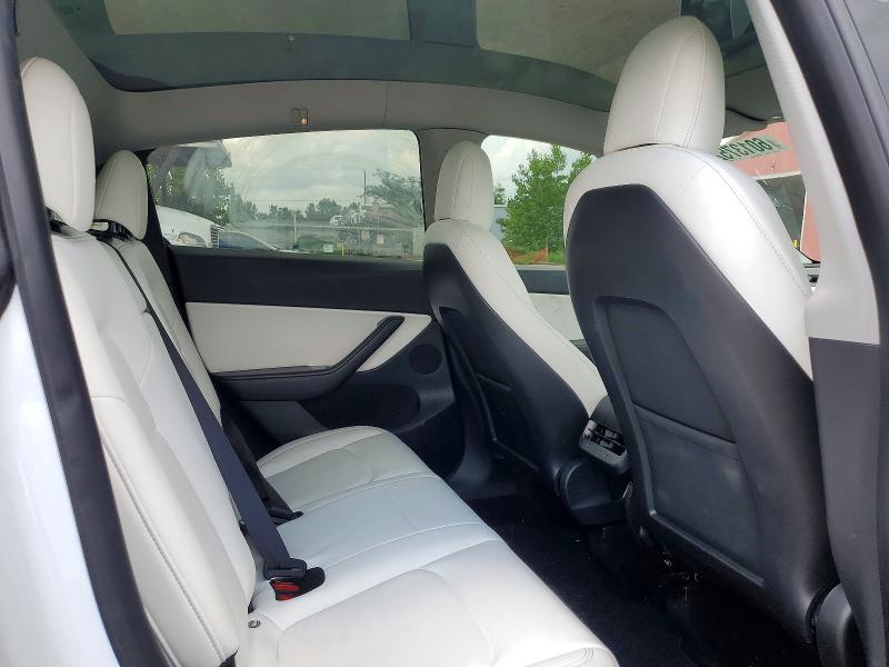 60137526 :رقم المزاد ، 5YJYGDED3MF114146 vin ، 2021 Tesla Model Y مزاد بيع