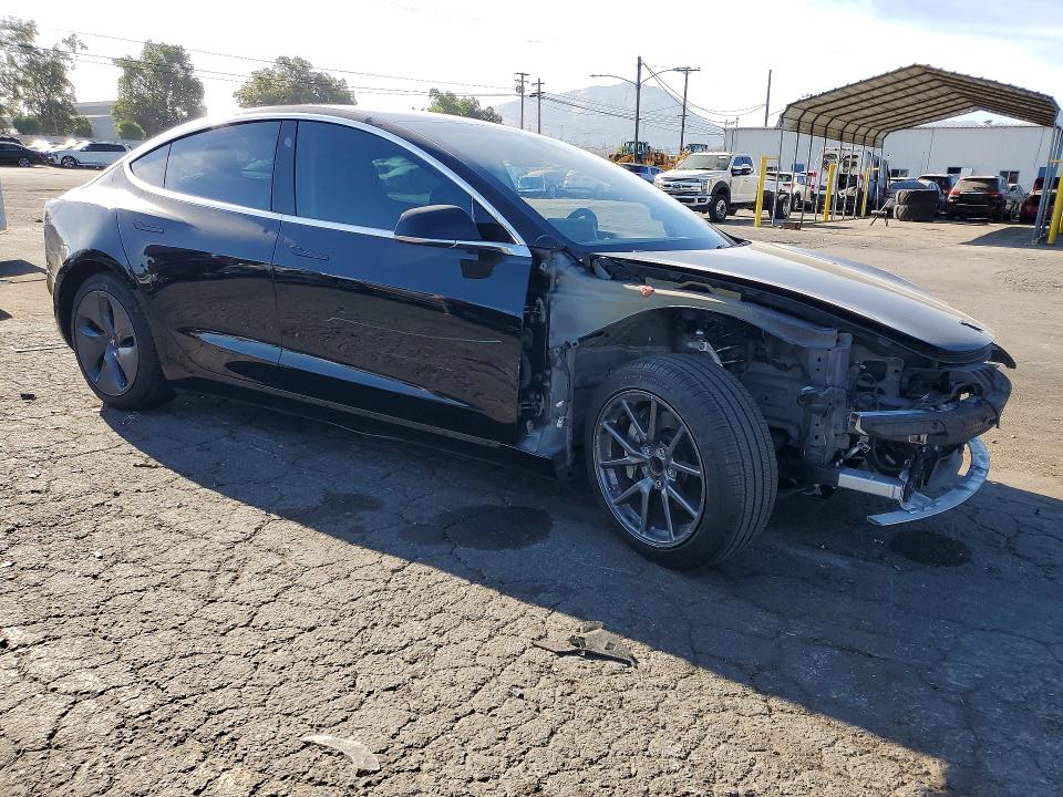 62805466 :رقم المزاد ، 5YJ3E1EA7LF798797 vin ، 2020 Tesla Model 3 مزاد بيع