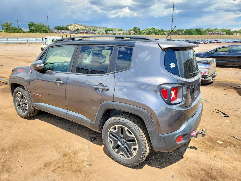 59833766 :رقم المزاد ، ZACCJBCB4HPE77474 vin ، 2017 Jeep Renegade مزاد بيع