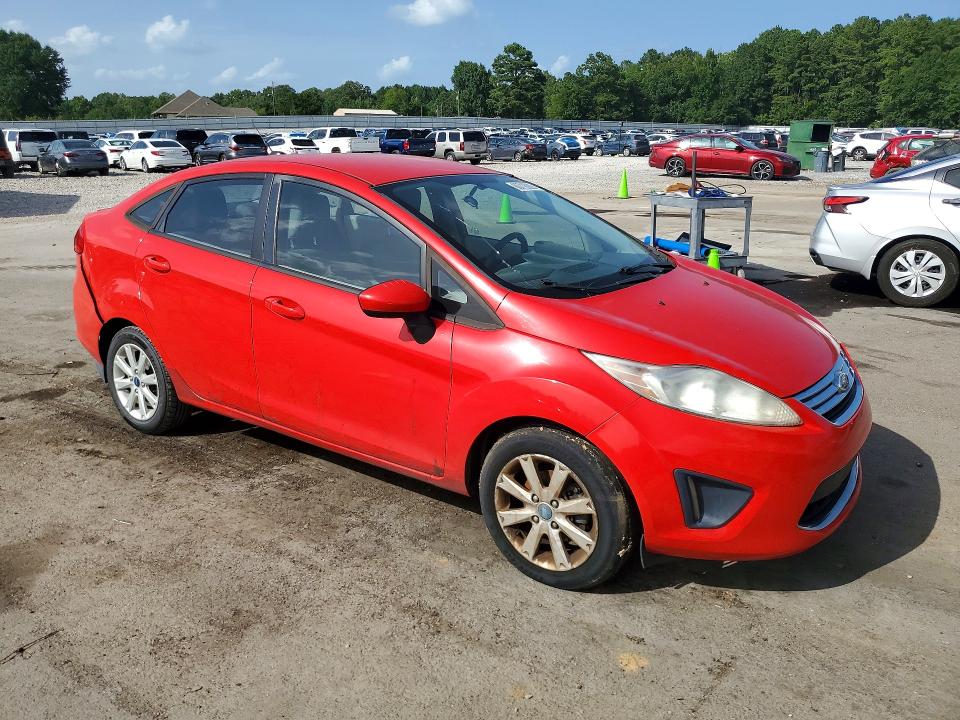 60718006 :رقم المزاد ، 3FADP4BJ6CM153368 vin ، 2012 Ford Fiesta مزاد بيع