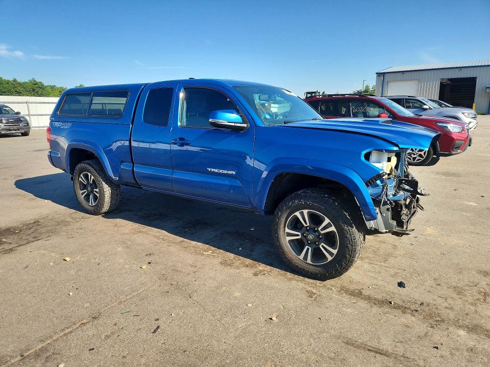 60355866 :رقم المزاد ، 5TFSZ5AN9HX116337 vin ، 2017 Toyota Tacoma مزاد بيع