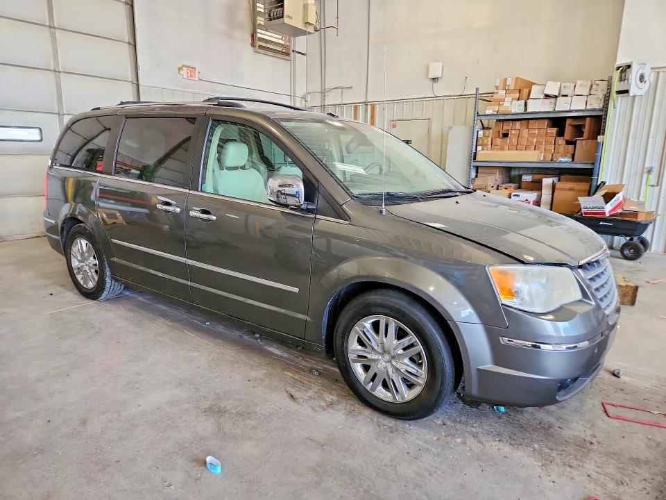 60086996 :رقم المزاد ، 2A4RR6DX8AR239966 vin ، 2010 Chrysler Town & Country مزاد بيع