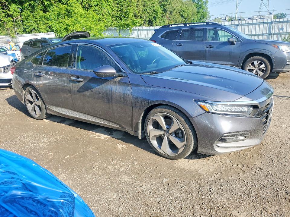 2018 Honda Accord მანქანა იყიდება აუქციონზე, vin: 1HGCV1F95JA810585, აუქციონის ნომერი: 59010416