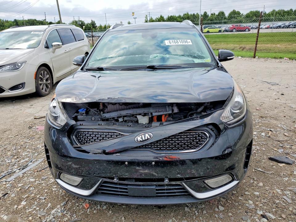 61681096 :رقم المزاد ، KNDCC3LC6H5081855 vin ، 2017 Kia Niro مزاد بيع