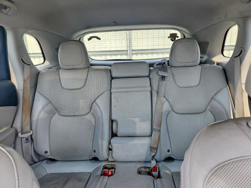 62032346 :رقم المزاد ، 1C4PJMDX1KD156022 vin ، 2019 Jeep Cherokee مزاد بيع