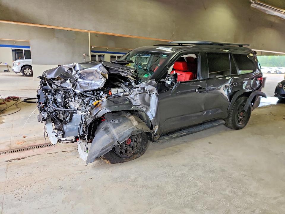 Продаж на аукціоні авто 2024 Toyota Sequoia, vin: 7SVAAABA5RX040677, номер лоту: 61695106