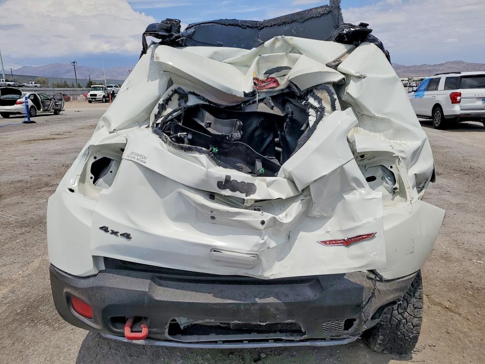 61903776 :رقم المزاد ، ZACCJBCB7JPG85936 vin ، 2018 Jeep Renegade مزاد بيع