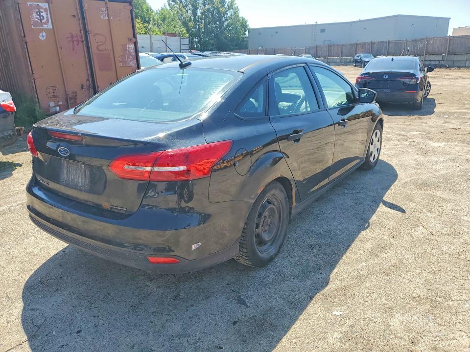 2015 Ford Focus მანქანა იყიდება აუქციონზე, vin: 1FADP3E27FL290520, აუქციონის ნომერი: 61312426