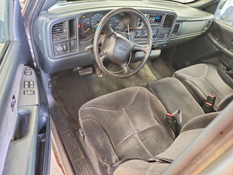 60124696 :رقم المزاد ، 1GTEC19T3YZ170120 vin ، 2000 Gmc New Sierra مزاد بيع