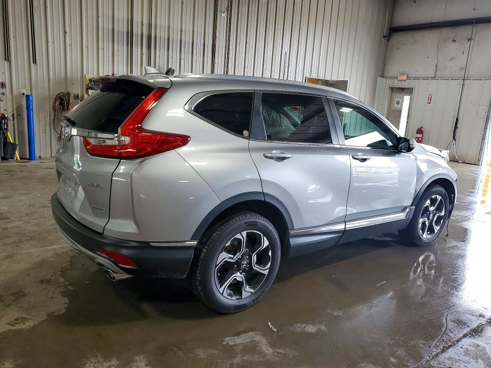 63350596 :رقم المزاد ، 7FARW2H96JE016585 vin ، 2018 Honda Cr-v مزاد بيع