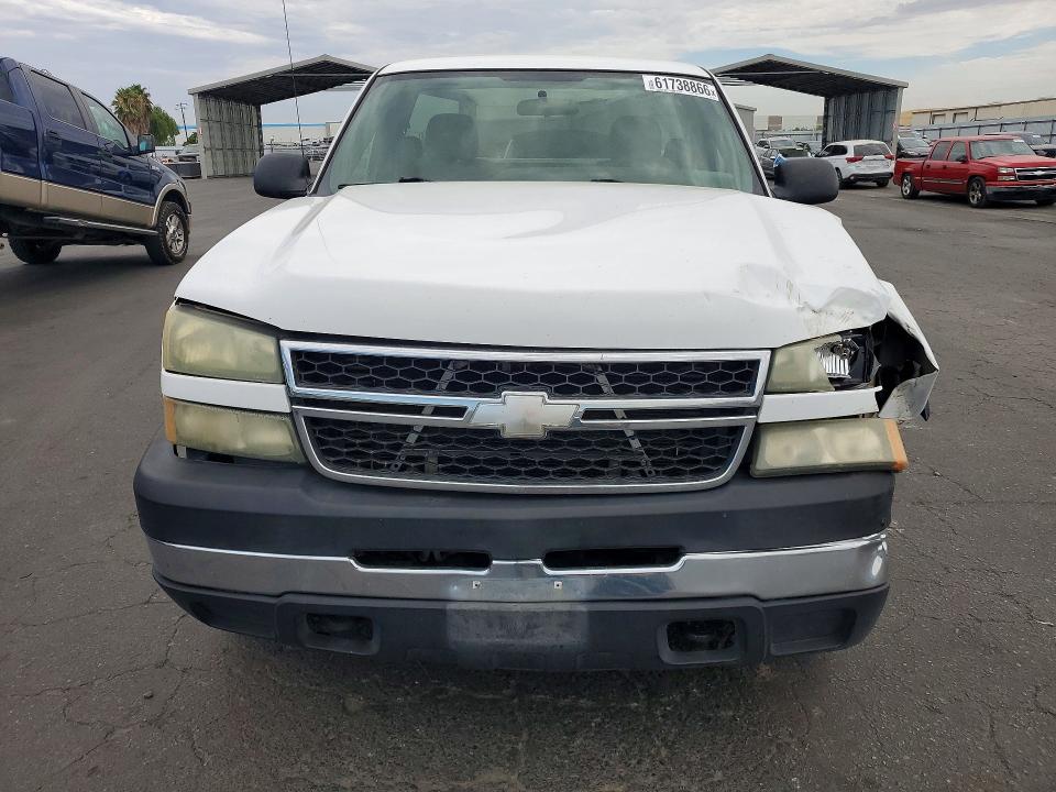 61738866 :رقم المزاد ، 1GCHK24D46E286663 vin ، 2006 Chevrolet Silverado مزاد بيع