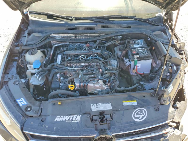 62702466 :رقم المزاد ، 3VW3A7AJ9FM414889 vin ، 2015 Volkswagen Jetta مزاد بيع
