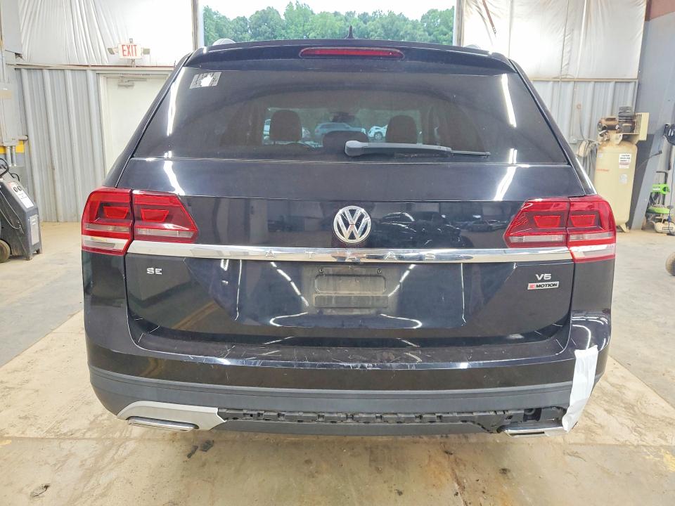 61397646 :رقم المزاد ، 1V2LR2CA1JC517874 vin ، 2018 Volkswagen Atlas مزاد بيع