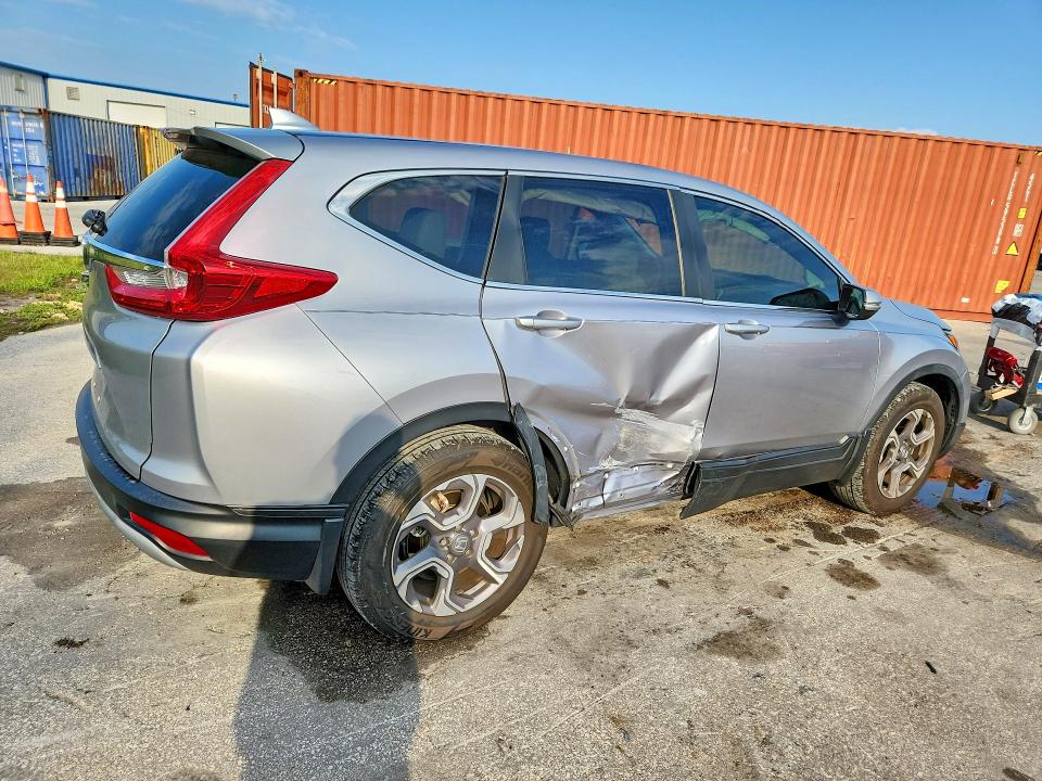 Продажа на аукционе авто 2018 Honda Cr-v, vin: 7FARW1H83JE038626, номер лота: 62647946