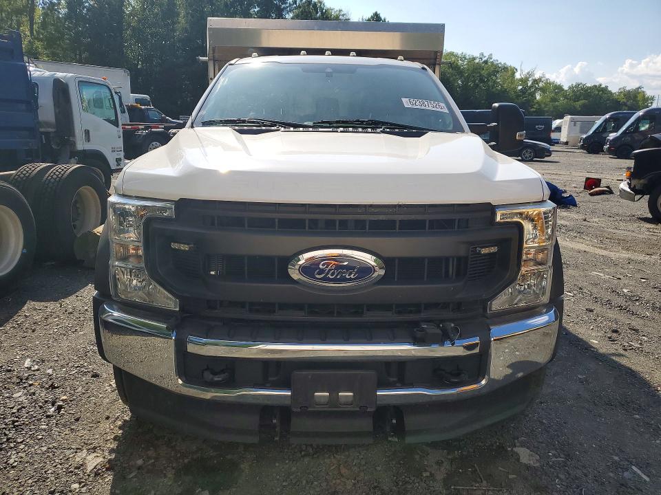 62387526 :رقم المزاد ، 1FD0W5HT8LEE42277 vin ، 2020 Ford F550 مزاد بيع