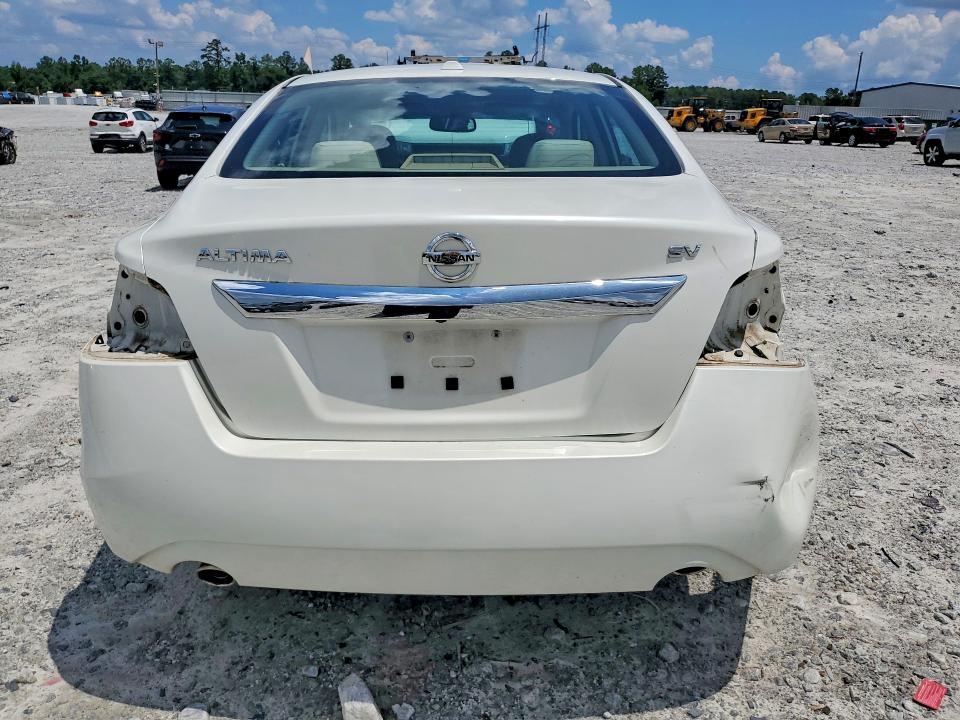 Продажа на аукционе авто 2015 Nissan Altima, vin: 1N4AL3AP9FC569810, номер лота: 61627346
