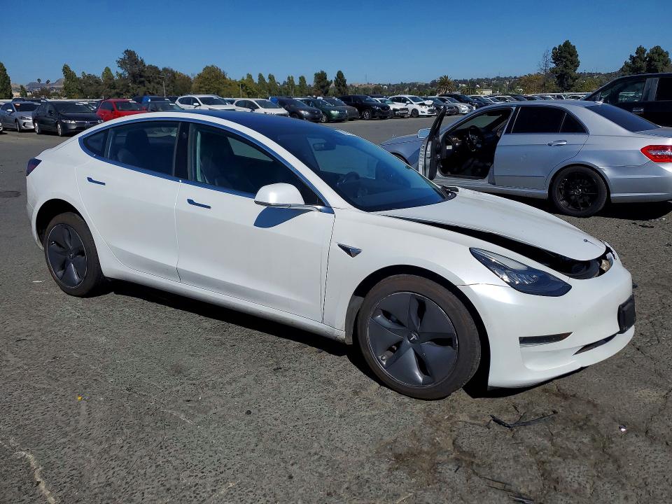 Продаж на аукціоні авто 2018 Tesla Model 3, vin: 5YJ3E1EA1JF014773, номер лоту: 60818086