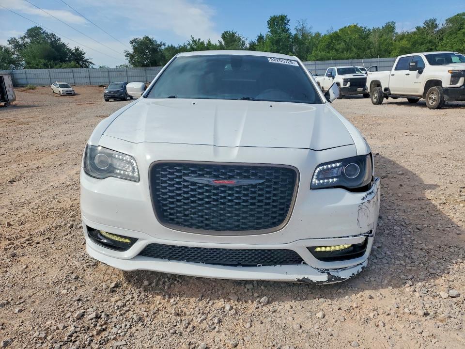 58205726 :رقم المزاد ، 2C3CCABG0HH668994 vin ، 2017 Chrysler 300 مزاد بيع