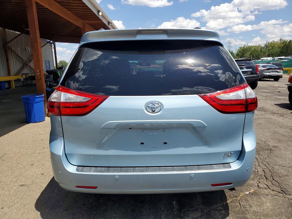 2015 Toyota Sienna მანქანა იყიდება აუქციონზე, vin: 5TDDK3DC3FS108460, აუქციონის ნომერი: 61810666