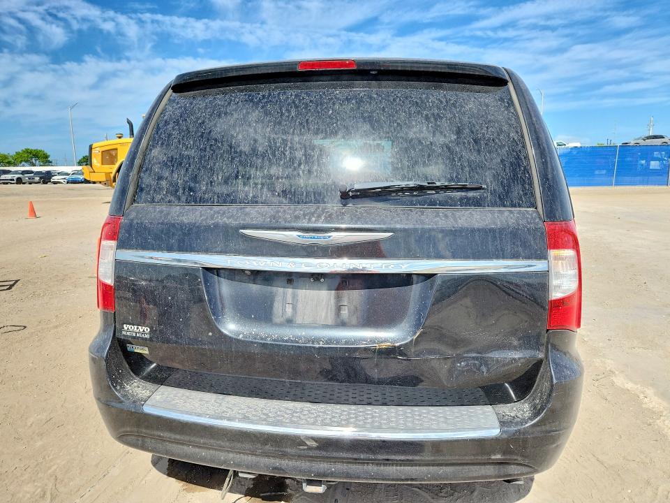 61919236 :رقم المزاد ، 2C4RC1BG1DR554903 vin ، 2013 Chrysler Town & Country مزاد بيع