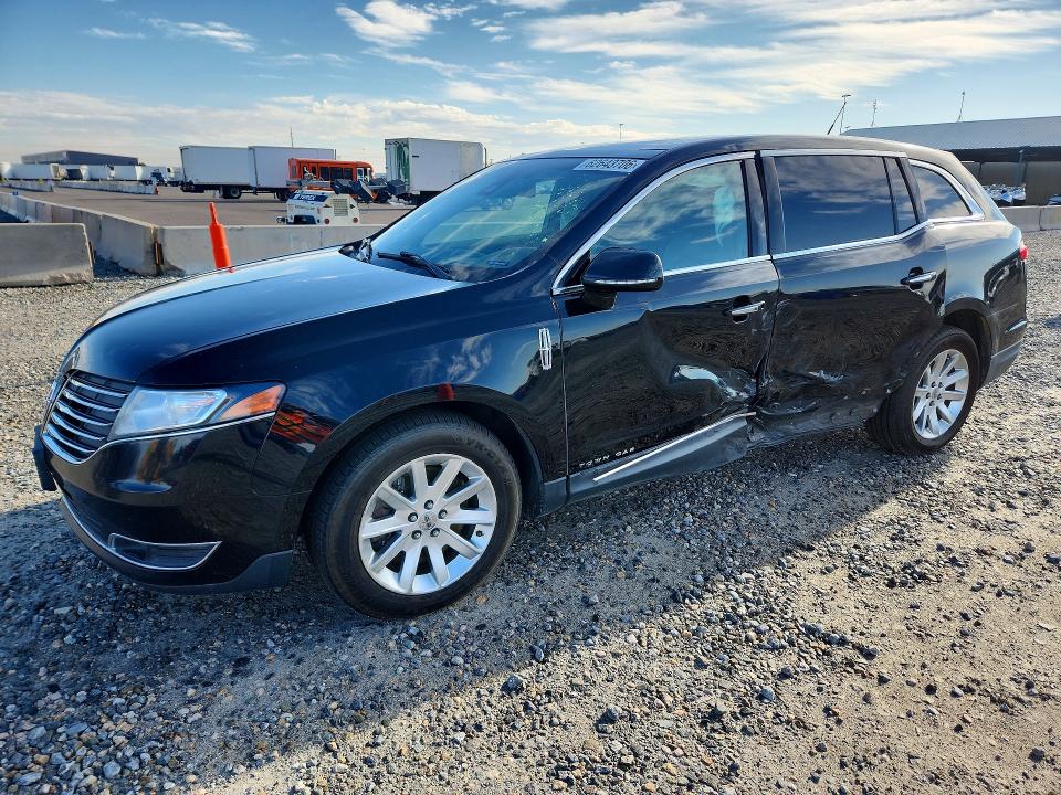 Auction sale of the 2017 Lincoln Mkt, vin: 2LMHJ5NK7HBL00376, lot number: 62643706