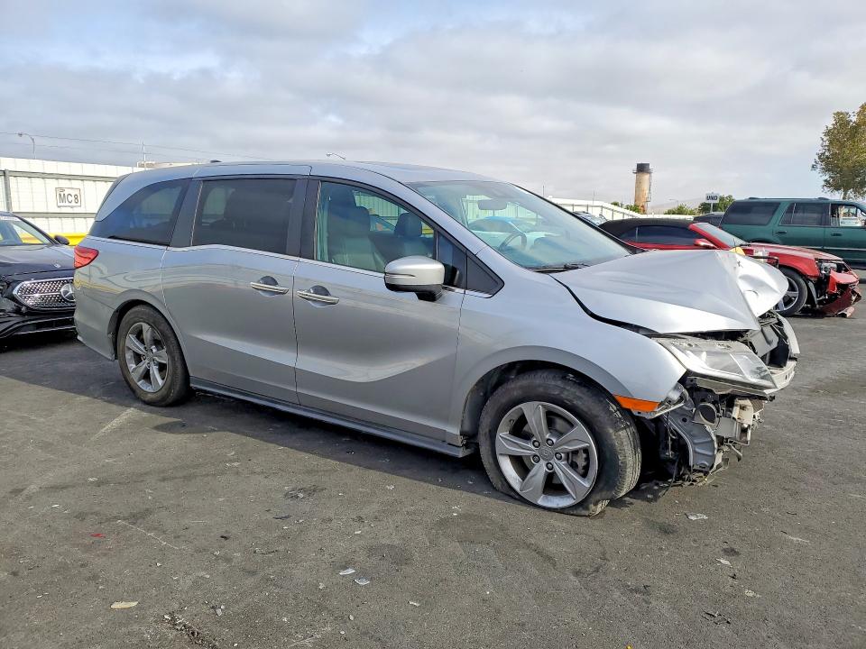 59231066 :رقم المزاد ، 5FNRL6H75LB001038 vin ، 2020 Honda Odyssey مزاد بيع