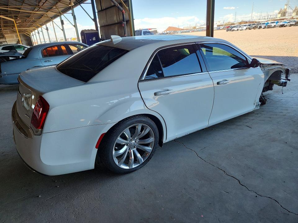 Продажа на аукционе авто 2020 Chrysler 300, vin: 2C3CCAAG8LH117772, номер лота: 62091696