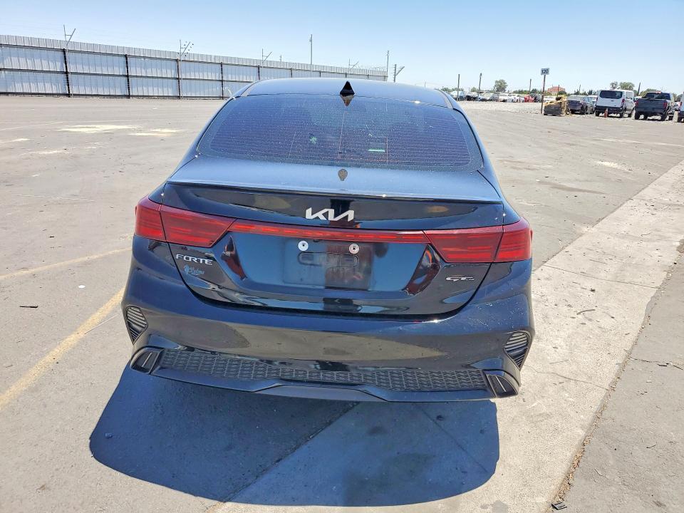 60282426 :رقم المزاد ، 3KPF54AD6NE479902 vin ، 2022 Kia Forte مزاد بيع