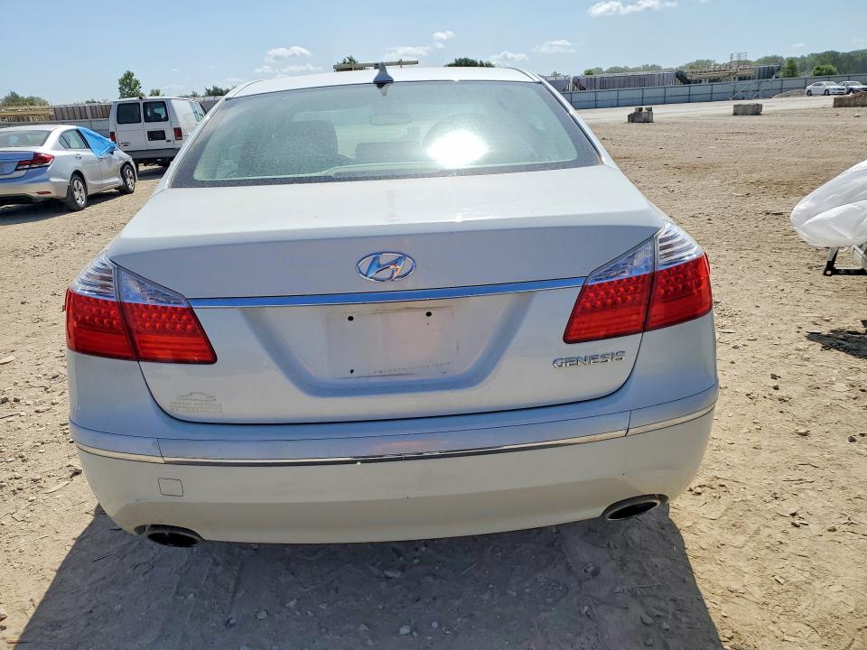 Продаж на аукціоні авто 2011 Hyundai Genesis, vin: KMHGC4DE4BU133967, номер лоту: 61602796