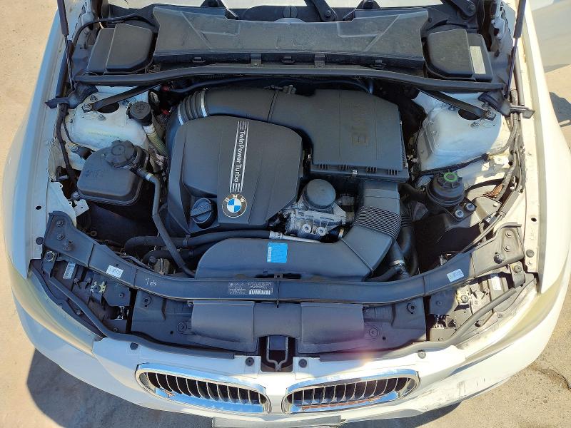 2011 Bmw 335 მანქანა იყიდება აუქციონზე, vin: WBAPM5C5XBE576737, აუქციონის ნომერი: 61085536