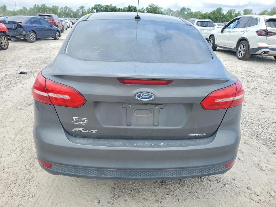 62140956 :رقم المزاد ، 1FADP3E28GL288843 vin ، 2016 Ford Focus مزاد بيع