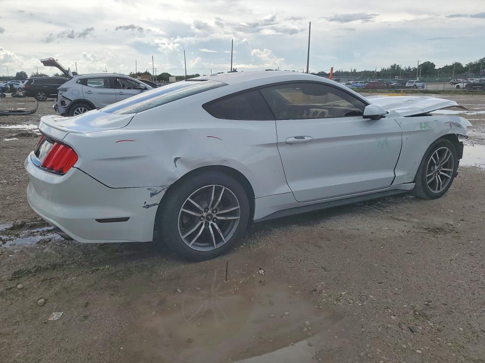 62460446 :رقم المزاد ، 1FA6P8TH6F5396748 vin ، 2015 Ford Mustang مزاد بيع