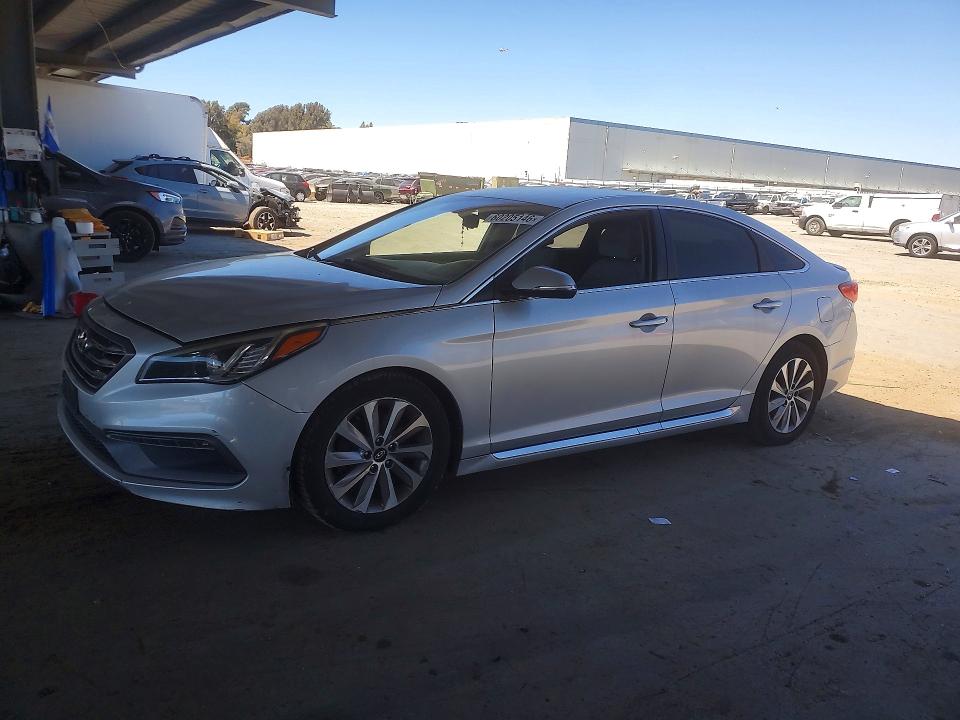 Продажа на аукционе авто 2015 Hyundai Sonata, vin: 5NPE34AF1FH102975, номер лота: 60205146
