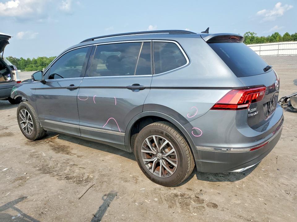 62834126 :رقم المزاد ، 3VV2B7AX8JM216525 vin ، 2018 Volkswagen Tiguan مزاد بيع