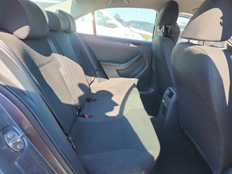 62527156 :رقم المزاد ، 3VW2K7AJ8FM259793 vin ، 2015 Volkswagen Jetta مزاد بيع