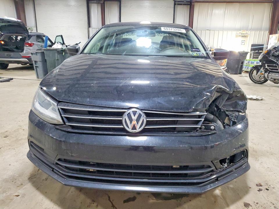 60373286 :رقم المزاد ، 3VW2K7AJ0FM281335 vin ، 2015 Volkswagen Jetta مزاد بيع